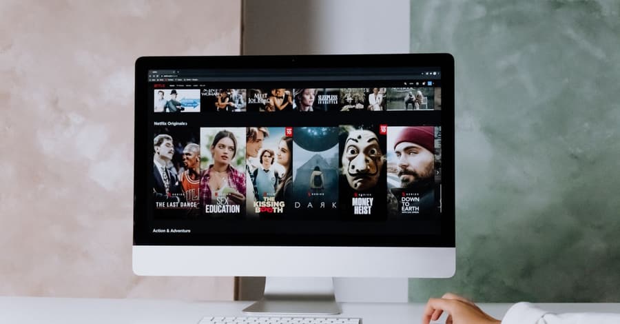 Las mejores webs para ver películas y series gratis y legal en 2026