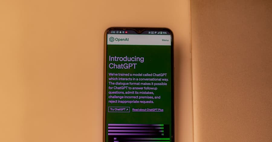 OpenAI prepara un altavoz inteligente: el creador de ChatGPT quiere entrar en tu casa